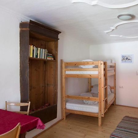 Romedihof Backpacker Hostel Karrösten 外观 照片