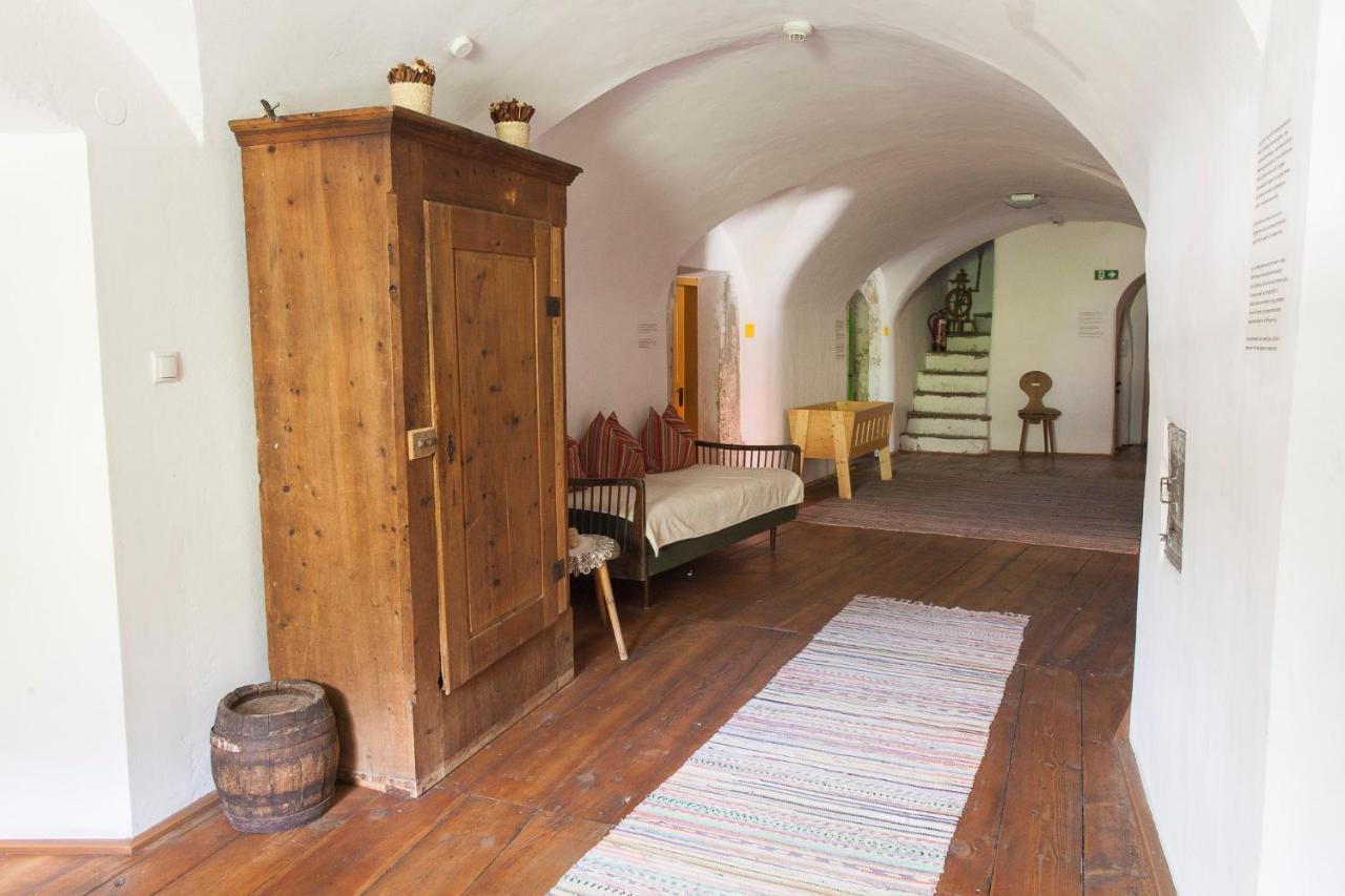 Romedihof Backpacker Hostel Karrösten 外观 照片