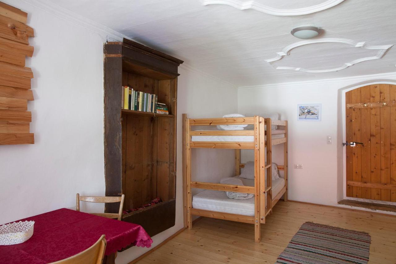 Romedihof Backpacker Hostel Karrösten 外观 照片