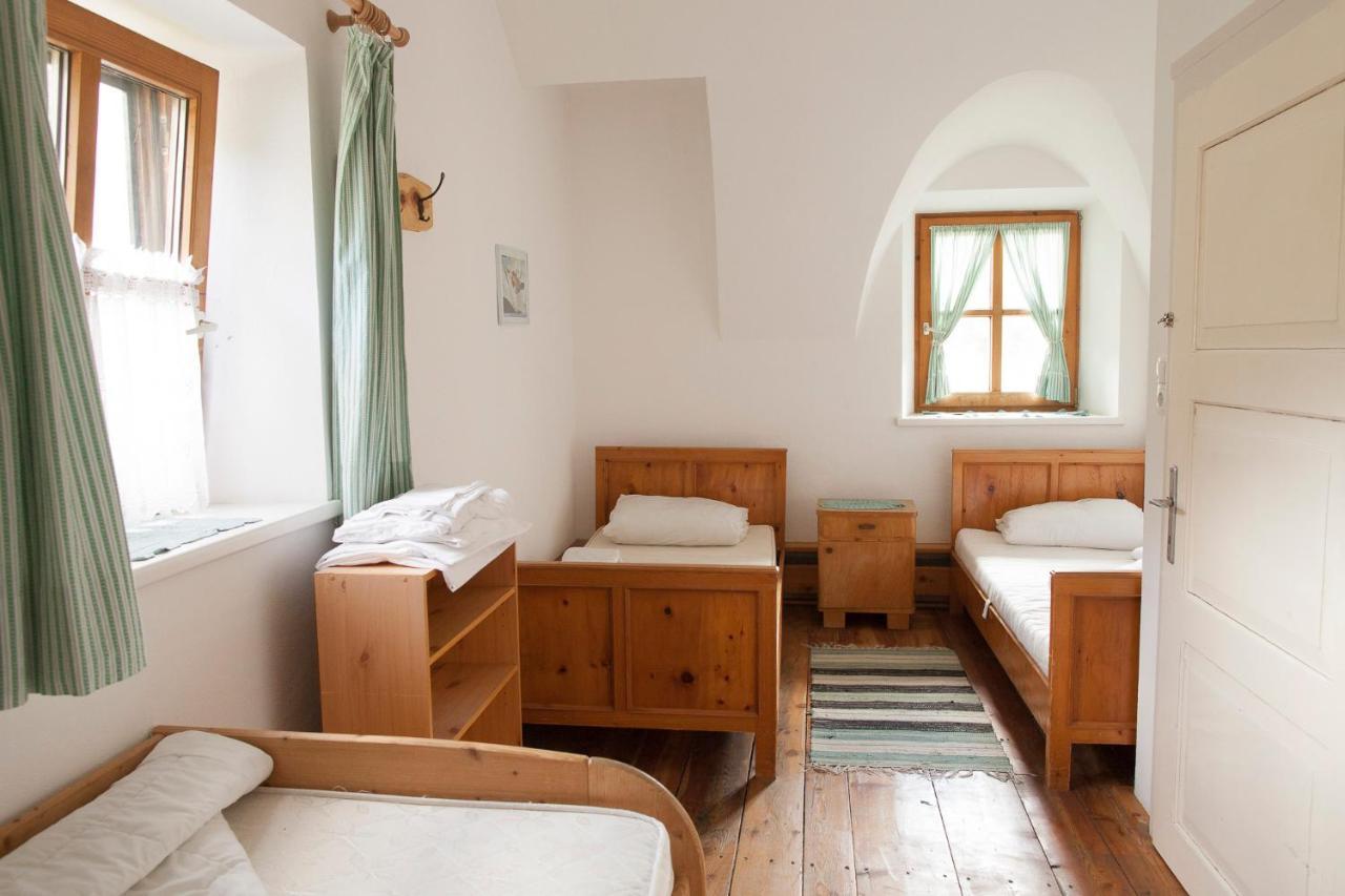 Romedihof Backpacker Hostel Karrösten 外观 照片