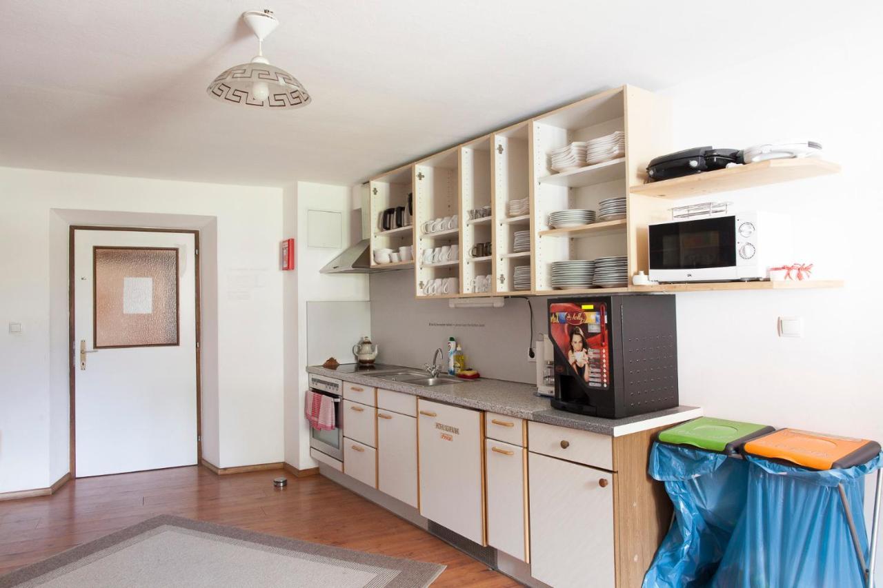 Romedihof Backpacker Hostel Karrösten 外观 照片